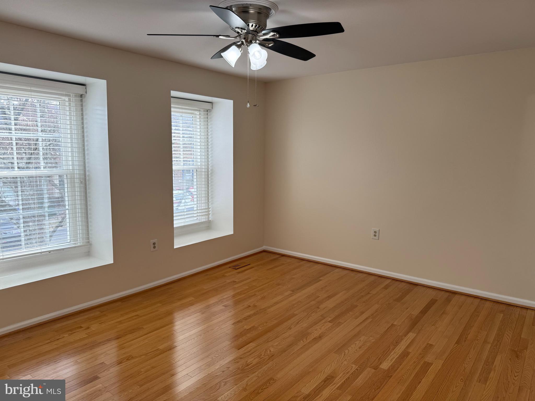 5654 Ridge View Drive Alexandria, VA 22310 - Photo 17 of 27 Gallery Image 17