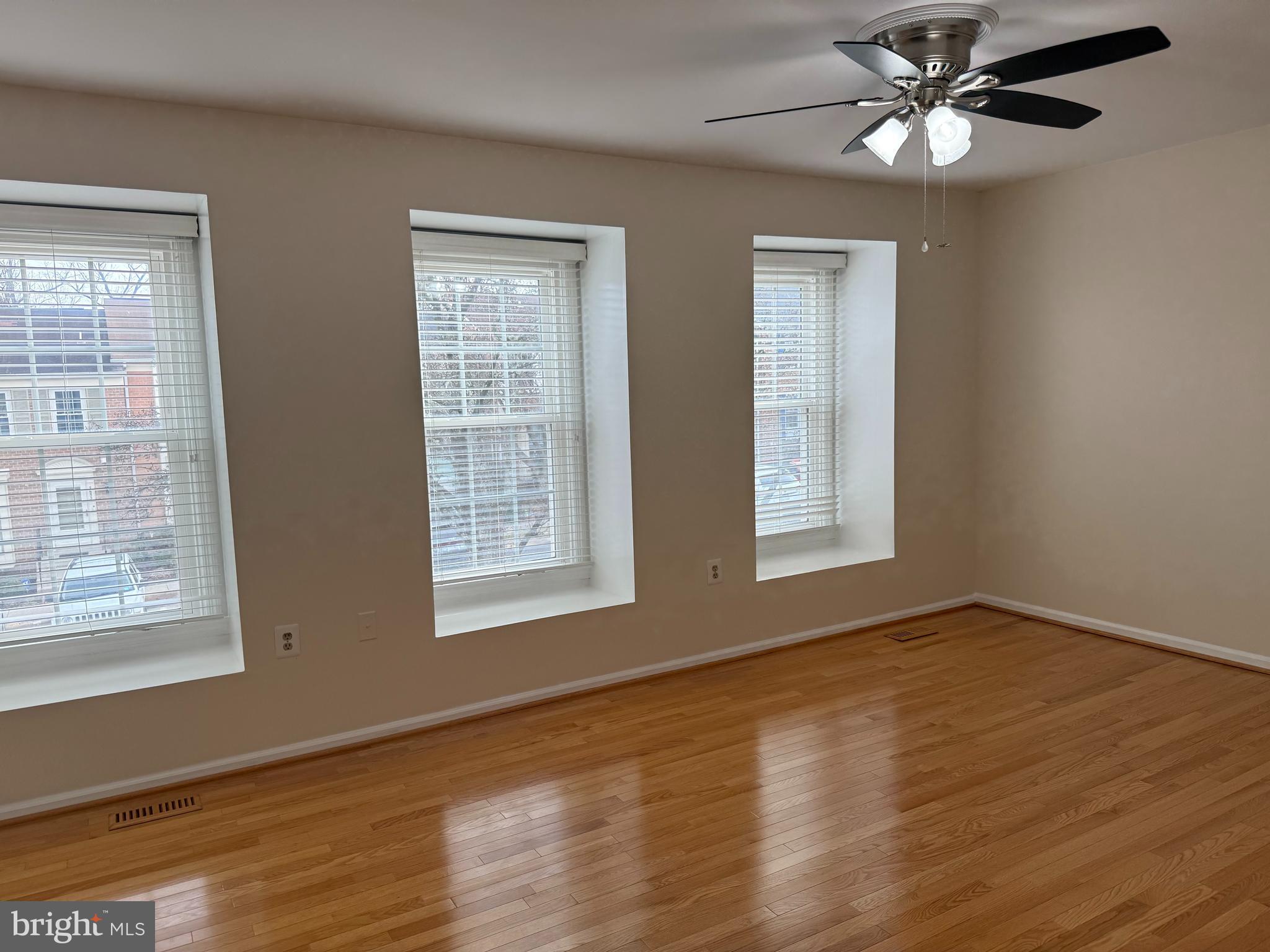 5654 Ridge View Drive Alexandria, VA 22310 - Photo 19 of 27 Gallery Image 19