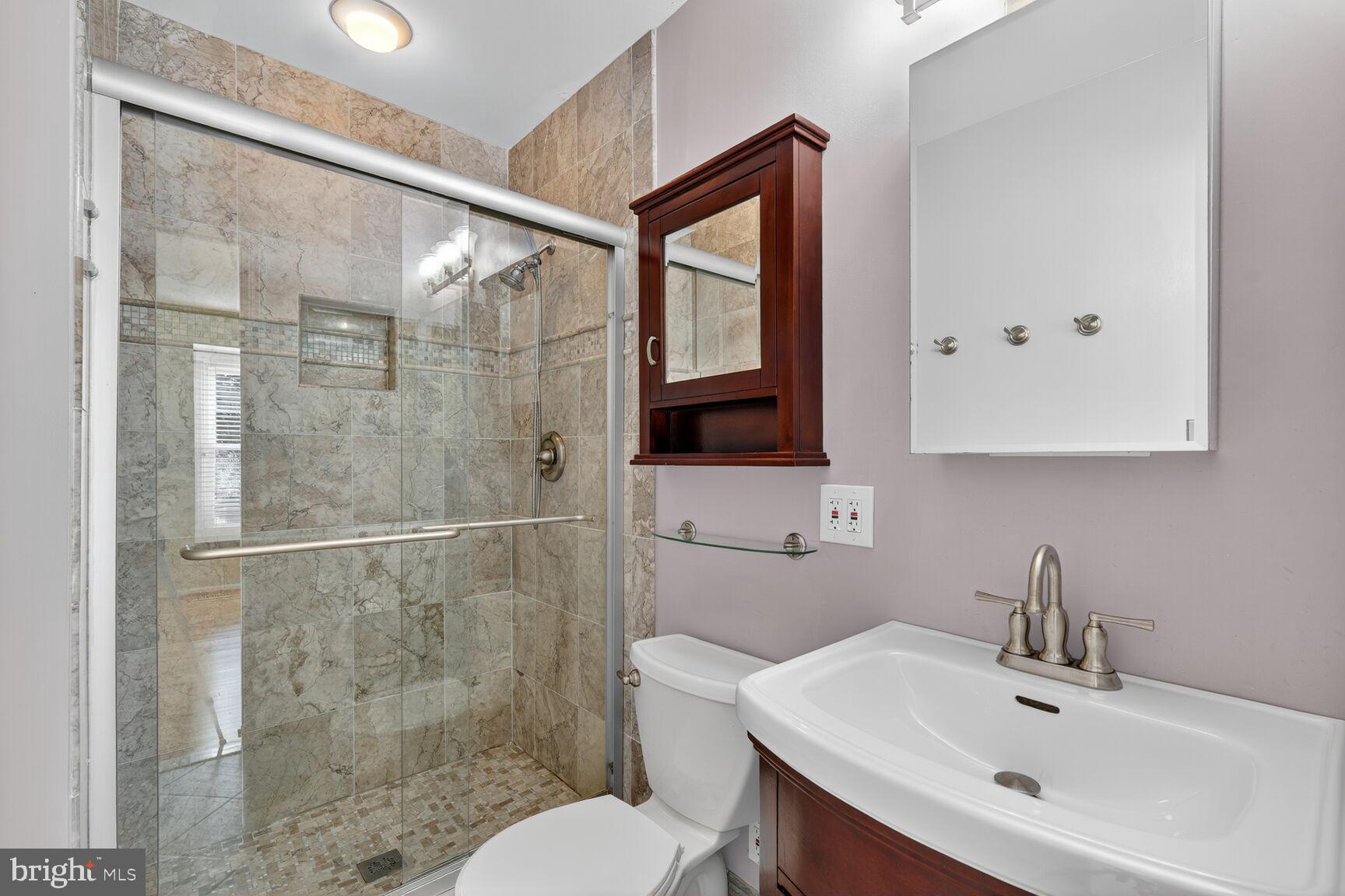 5654 Ridge View Drive Alexandria, VA 22310 - Photo 20 of 27 Gallery Image 20