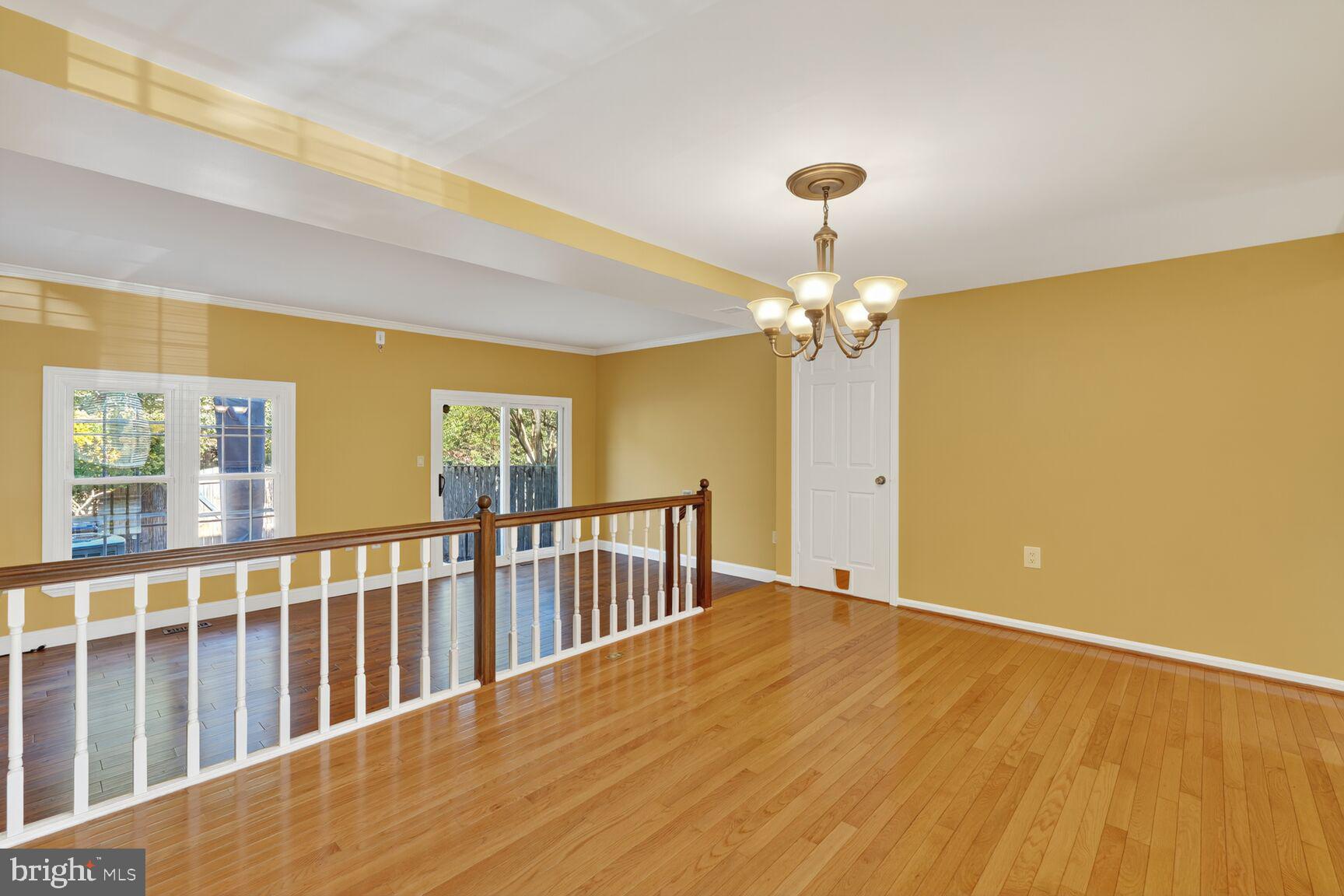 5654 Ridge View Drive Alexandria, VA 22310 - Photo 9 of 27 Gallery Image 9