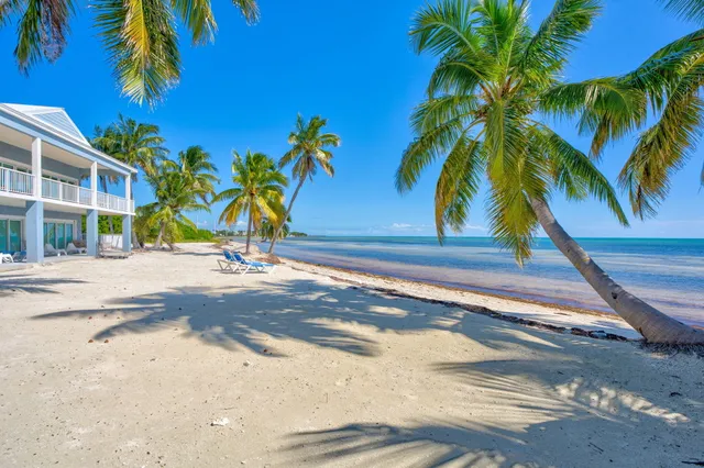 $4,900,000 | 74501 Overseas Highway, Islamorada, FL 33036