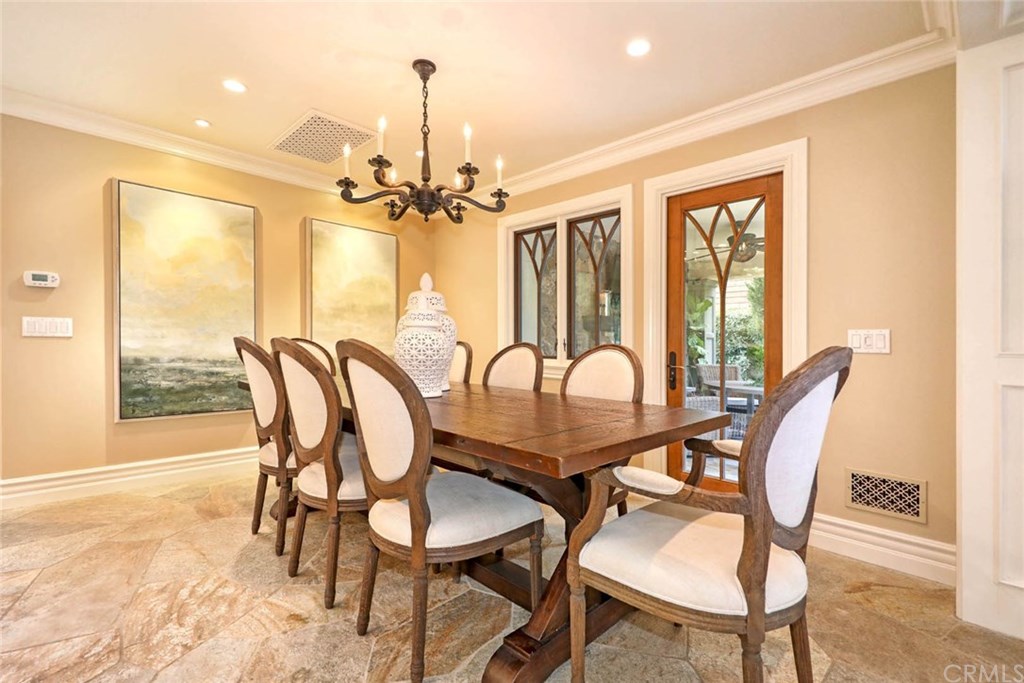 437 Myrtle Street Laguna Beach, CA 92651 - Photo 11 of 26