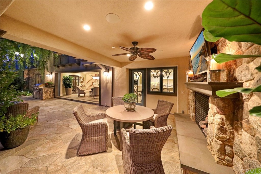 437 Myrtle Street Laguna Beach, CA 92651 - Photo 12 of 26