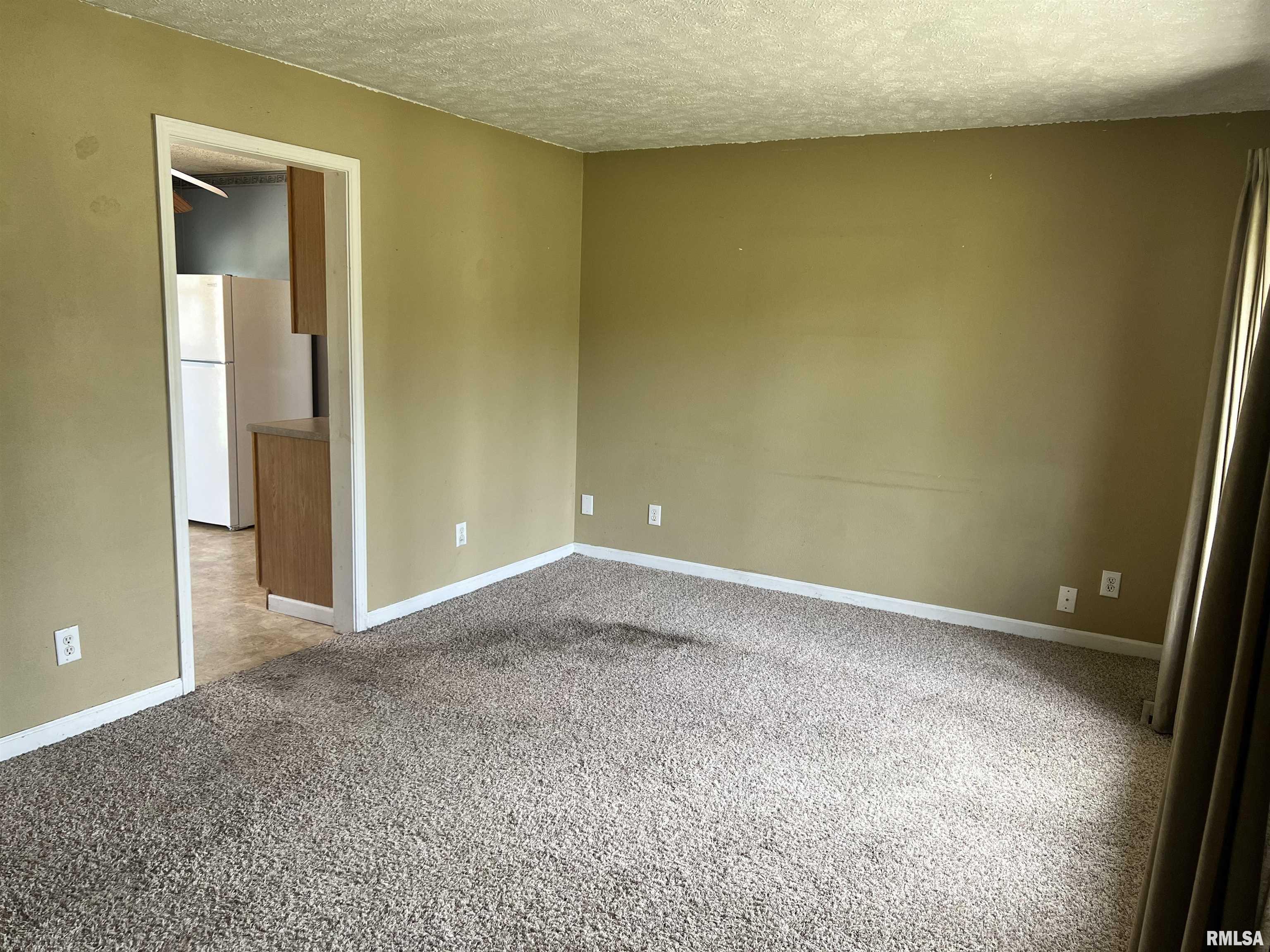 2542 East Wilshire Road Springfield, IL 62703 - Photo 3 of 25