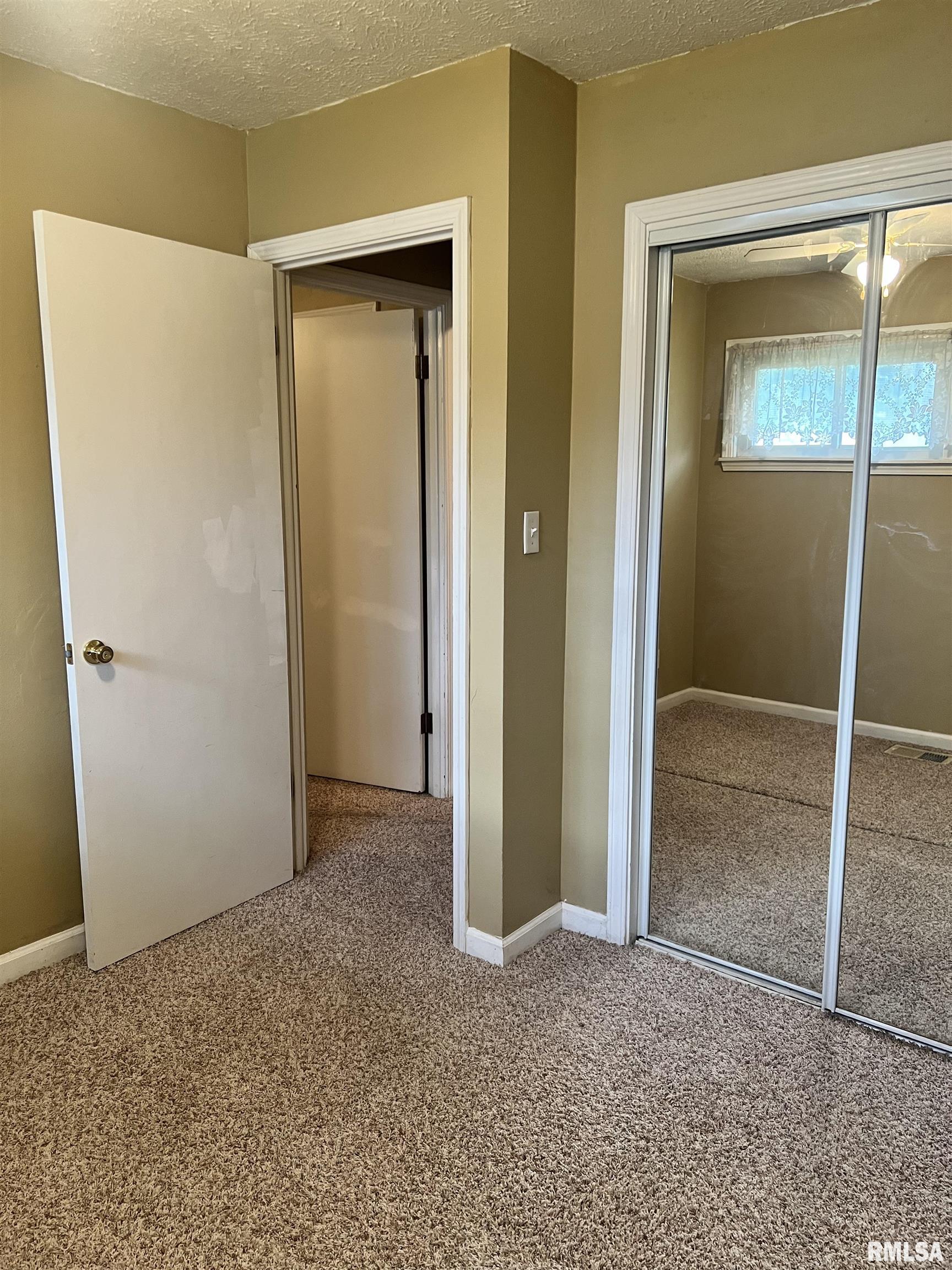 2542 East Wilshire Road Springfield, IL 62703 - Photo 8 of 25