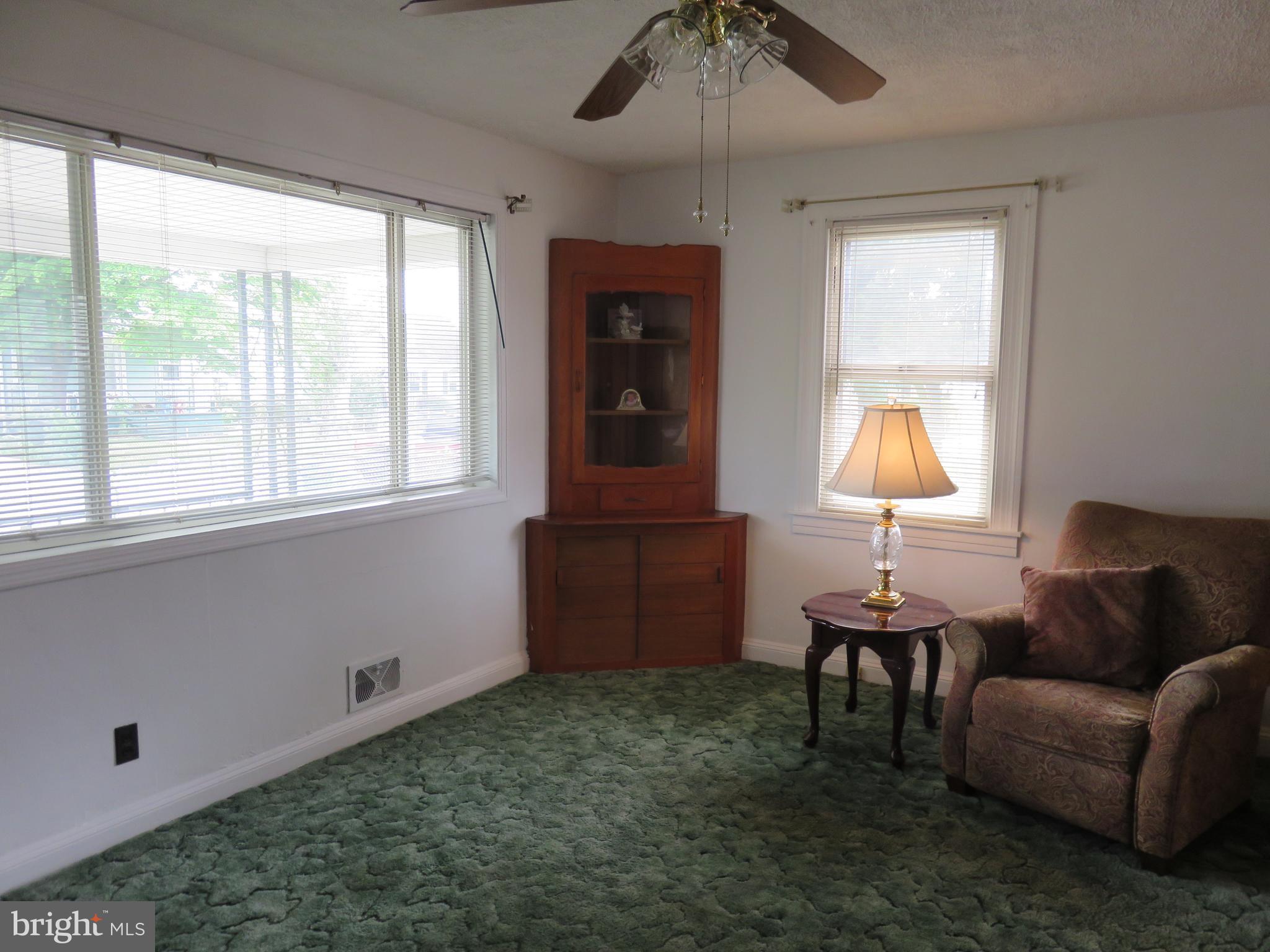 2 Clipper Road Baltimore, MD 21221 - Photo 7 of 29 NATURAL LIGHT THROUGHOUT