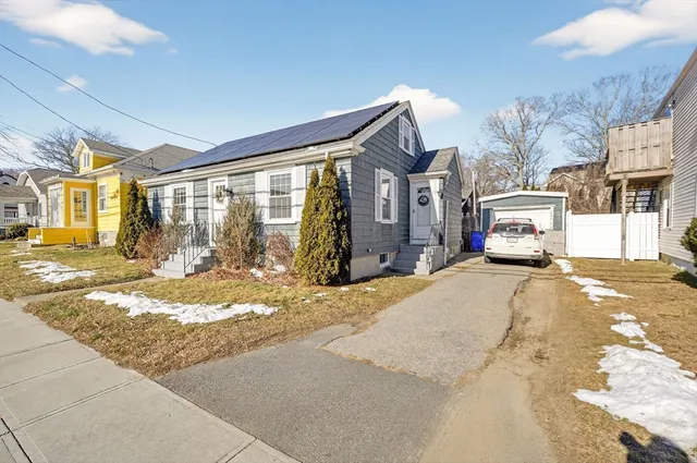 $375,000 | 742 New Boston Road, Fall River, MA 02720
