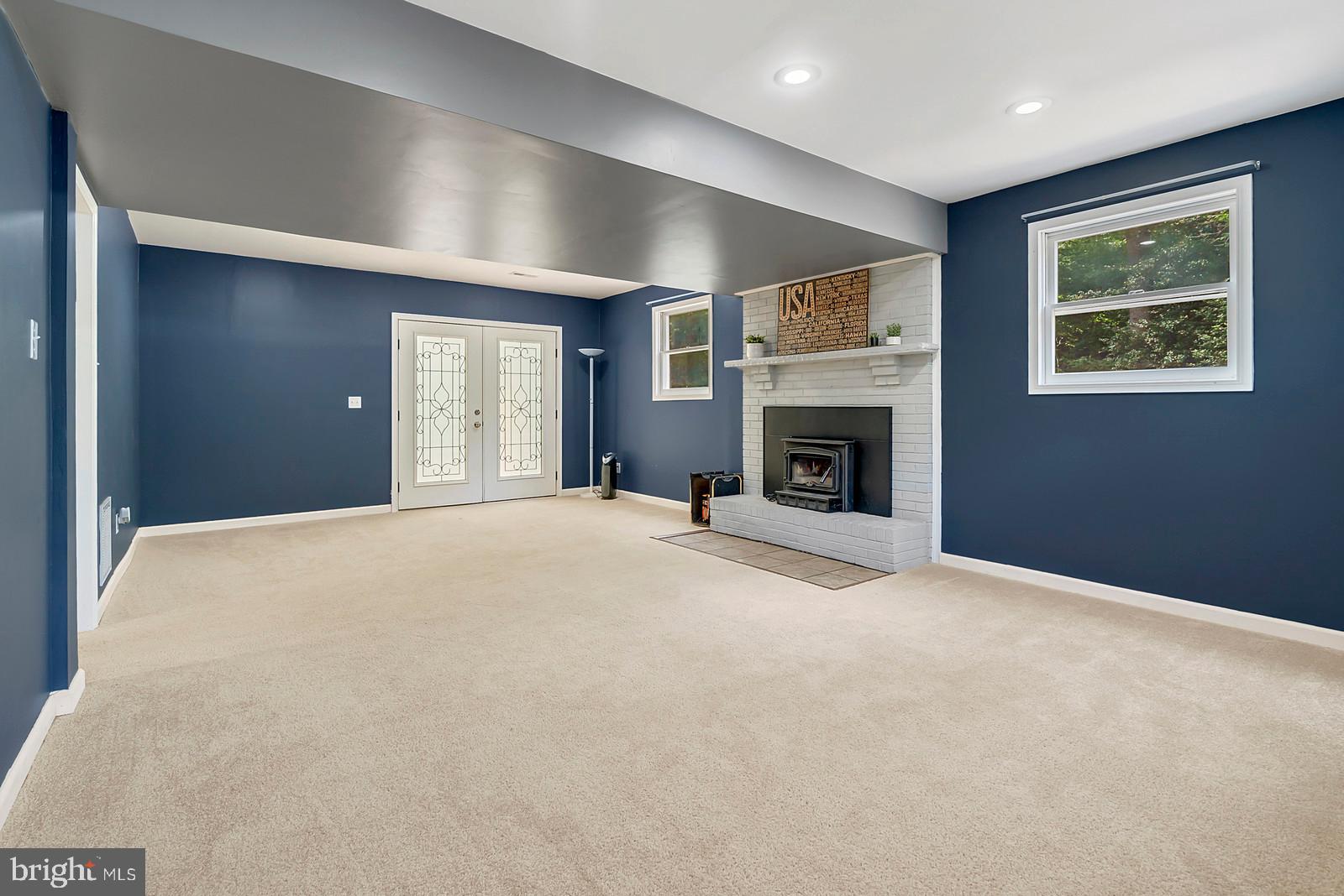 636 Hope Road Stafford, VA 22554 - Photo 25 of 43 Tons of space for entertaining!