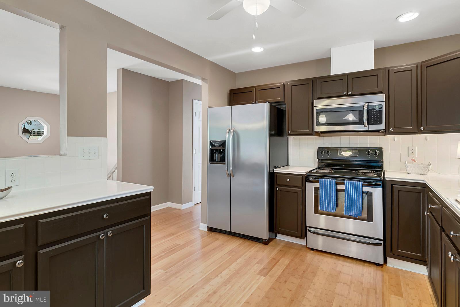 636 Hope Road Stafford, VA 22554 - Photo 7 of 43 Loads of recessed lights