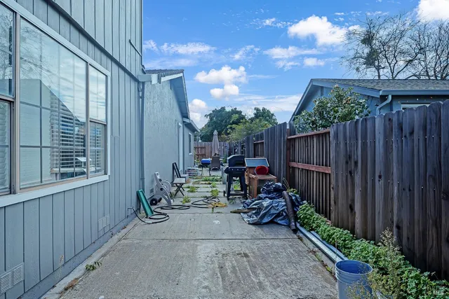 $705,000 | 613 Marcia Lane, Suisun City, CA 94585