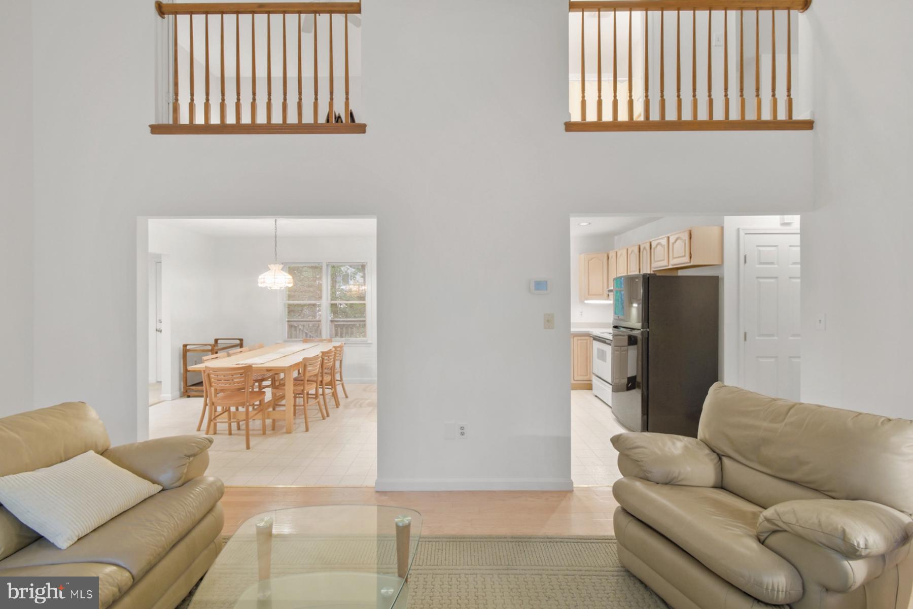 70 Capetown Road Ocean Pines, MD 21811 - Photo 18 of 48 Spacious living area with open layout.