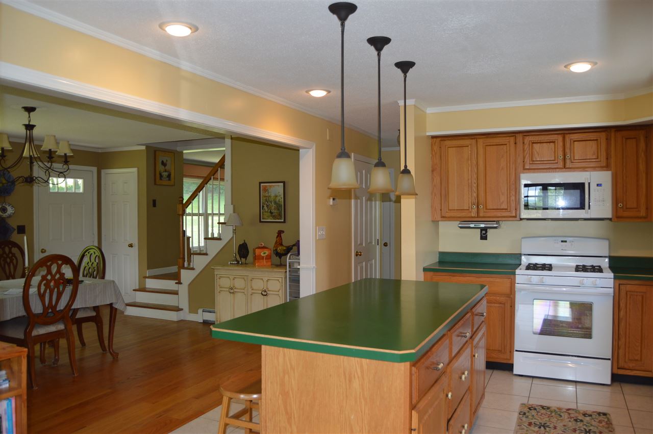 716 Huckle Hill Road Vernon, VT 05354 - Photo 4 of 37 Gallery Image 4