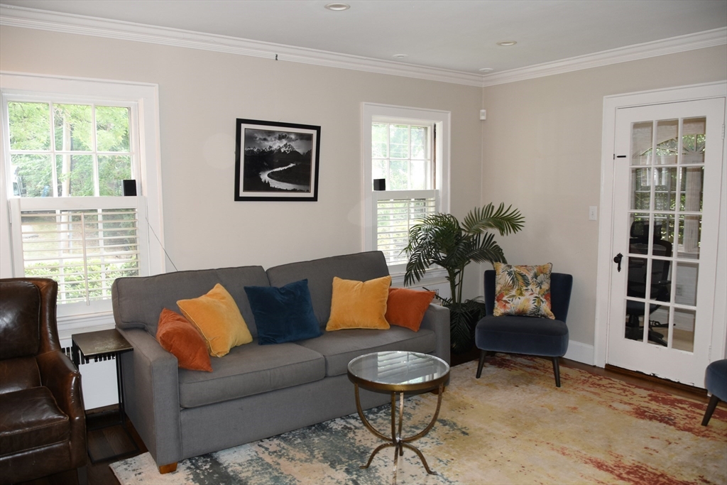 20 Shaw Road Wellesley, MA 02481 - Photo 12 of 28