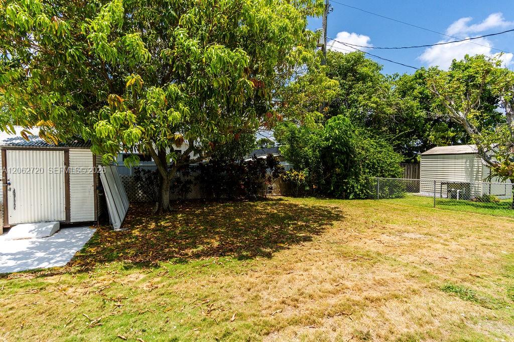 19390 Whispering Pines Road Cutler Bay, FL 33157 - Photo 8 of 43 Gallery Image 8
