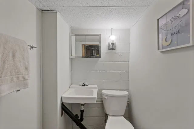 $369,900 | 3514 Sumter Avenue South, St. Louis Park, MN 55426