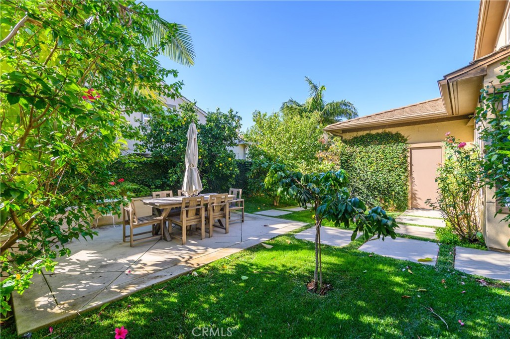 2 Bayleaf Lane Irvine, CA 92620 - Photo 38 of 40 a view of a chair and table in the garden