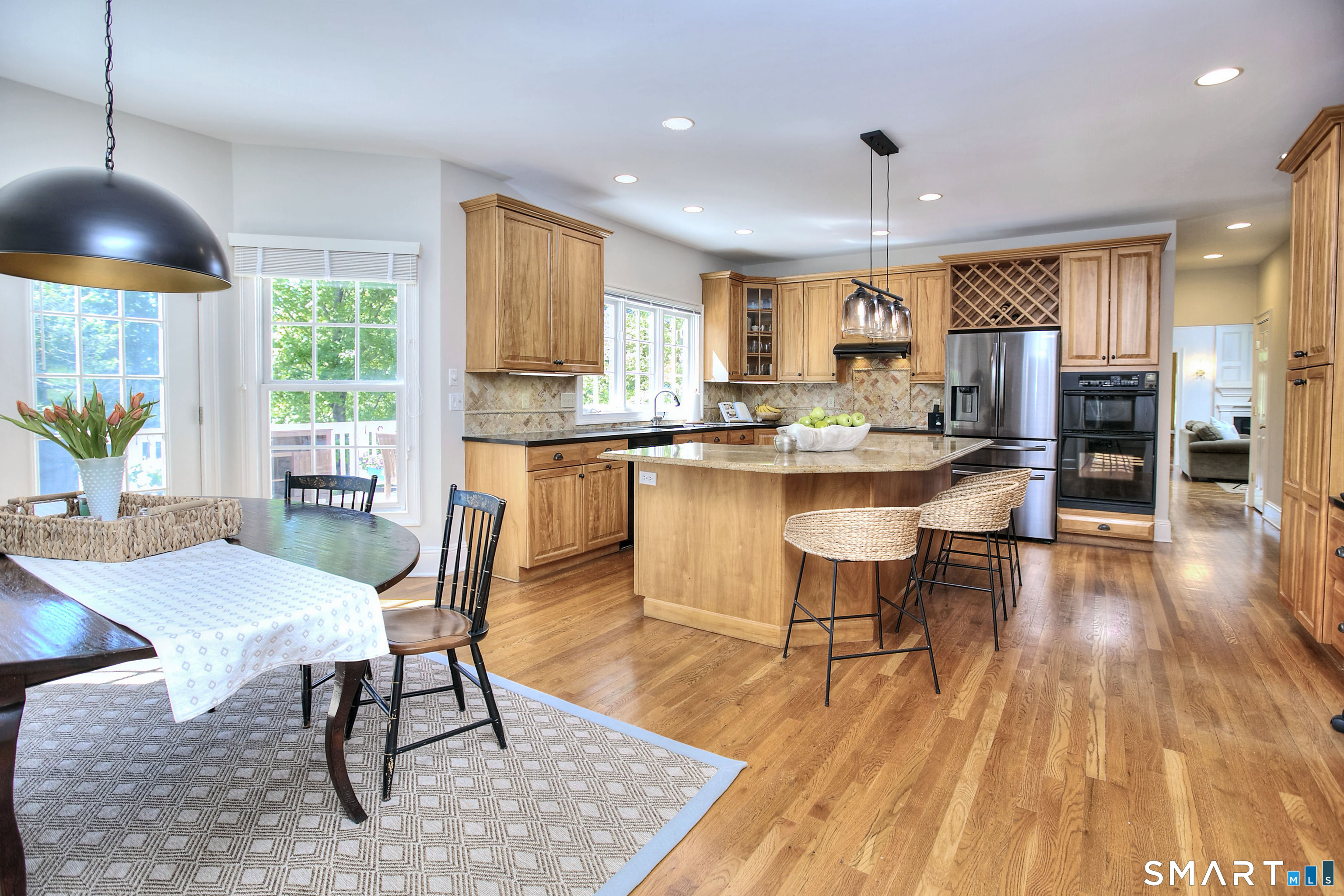 118 Nursery Road Ridgefield, CT 06877 - Photo 8 of 40