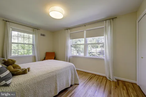 $650,000 | 5 Olivewood Court, Greenbelt, MD 20770