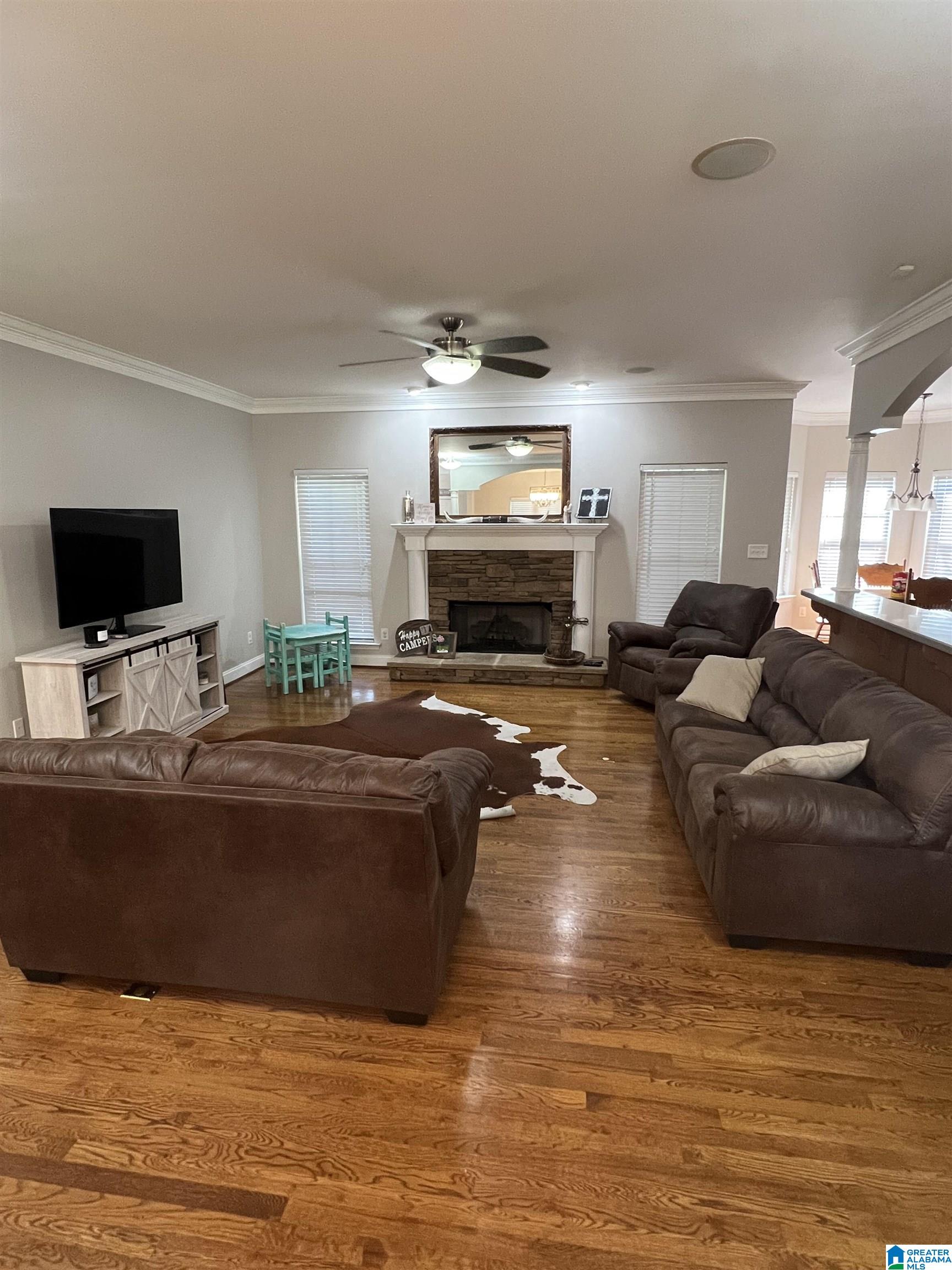 174 Grove Circle Bessemer, AL 35023 - Photo 2 of 23