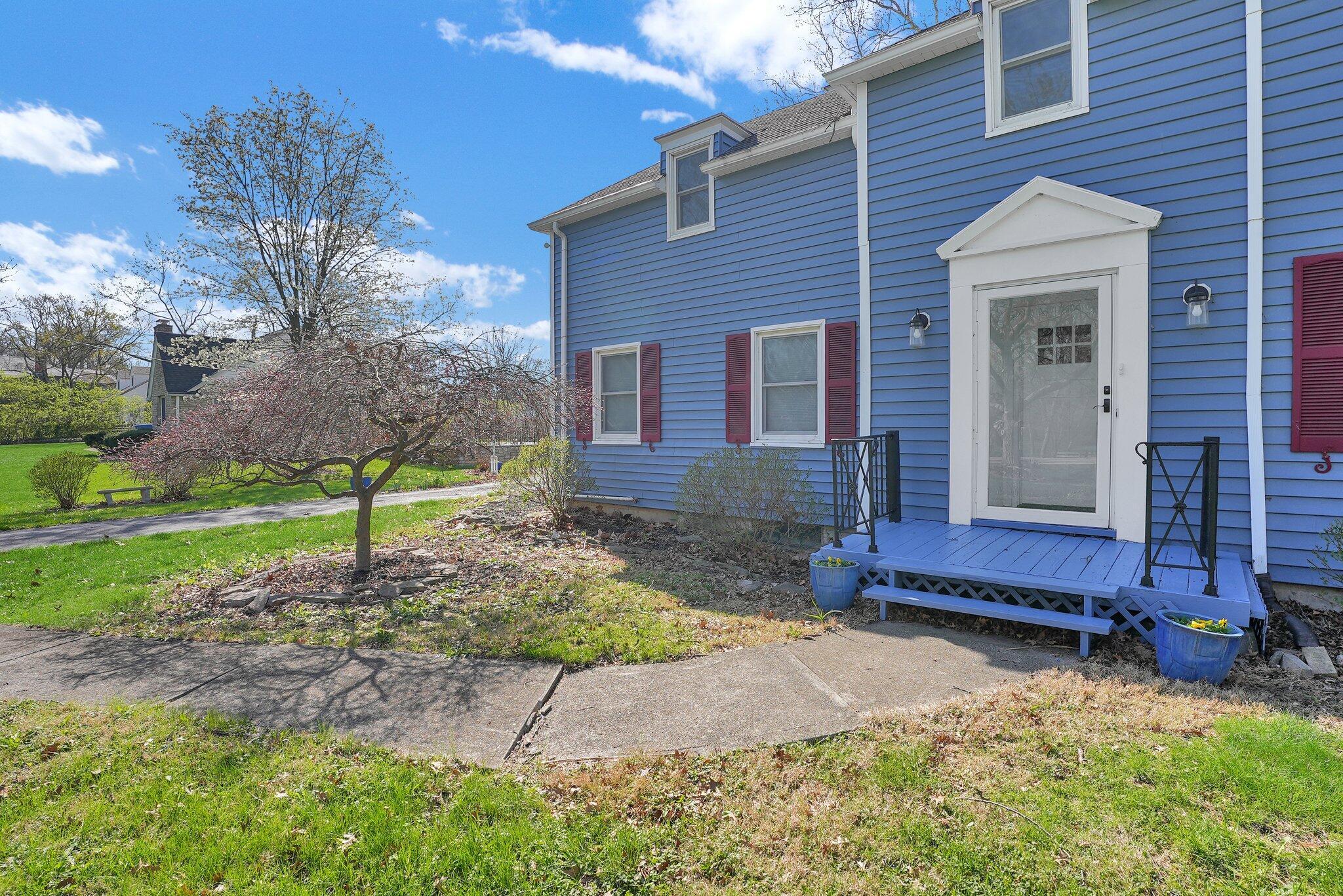 999 East Cooke Road Columbus, OH 43224 - Photo 8 of 76 5-web-or-mls-999-e-cooke-rd