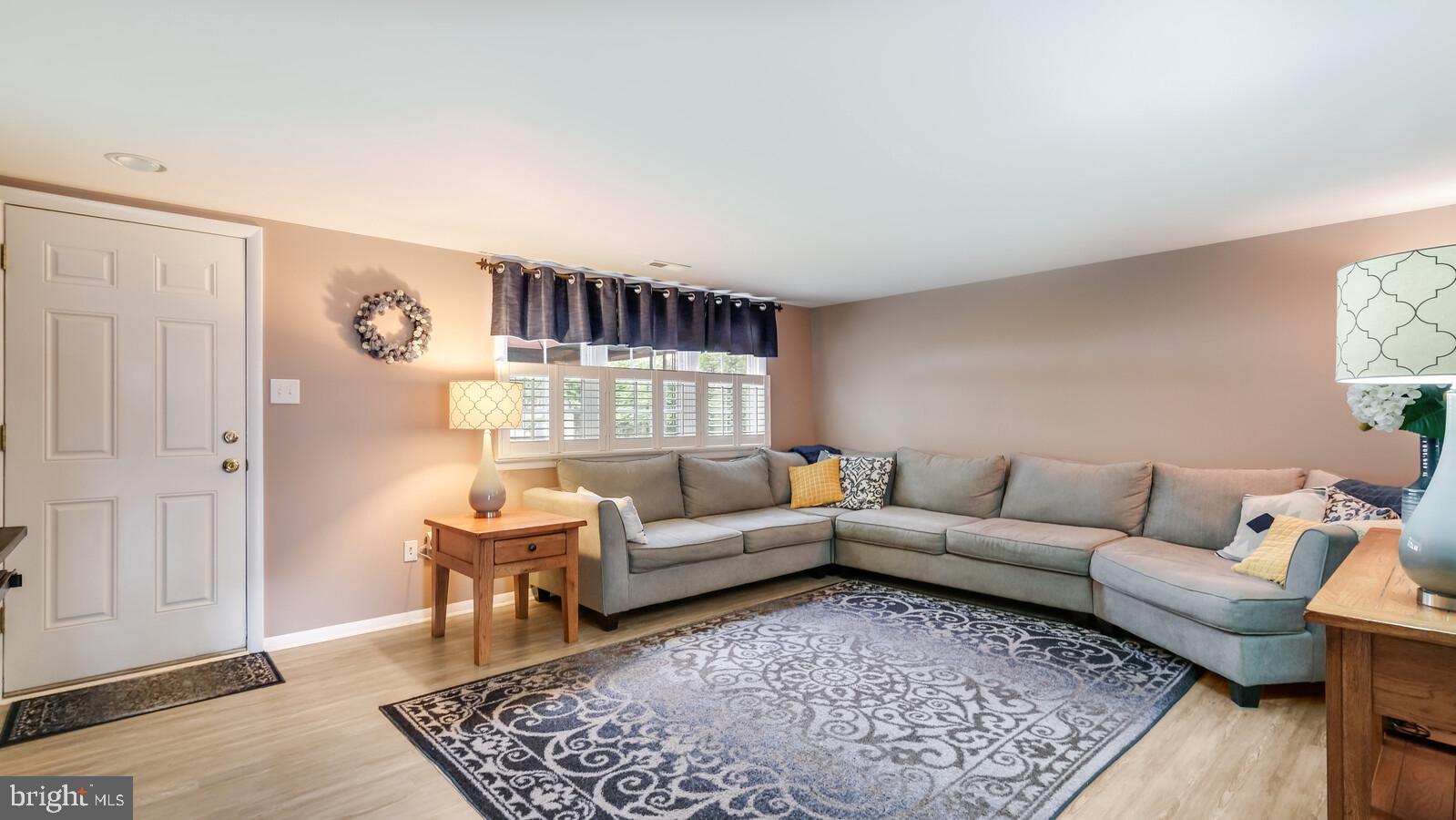 13045 Sewell Road Philadelphia, PA 19116 - Photo 31 of 40 Gallery Image 31
