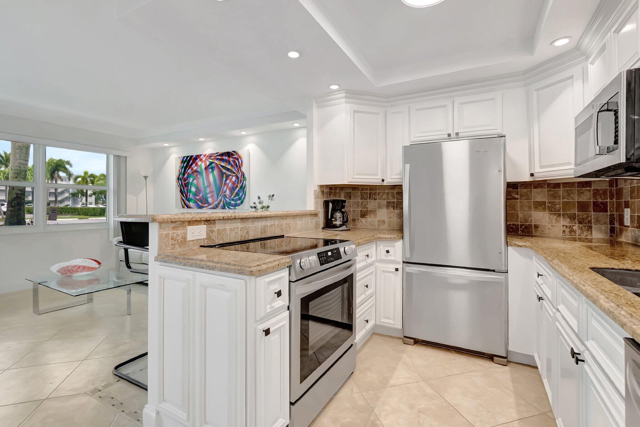 1072 Yarmouth C, Unit 1072 Boca Raton, FL 33434 - Photo 15 of 62 12-web-or-mls-DSC_1146