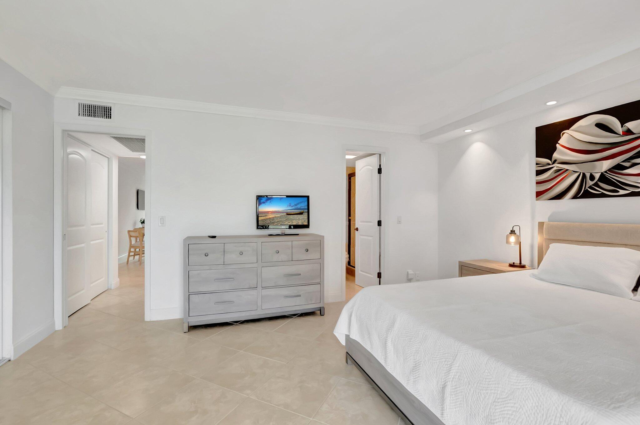 1072 Yarmouth C, Unit 1072 Boca Raton, FL 33434 - Photo 19 of 62 16-web-or-mls-DSC_1166