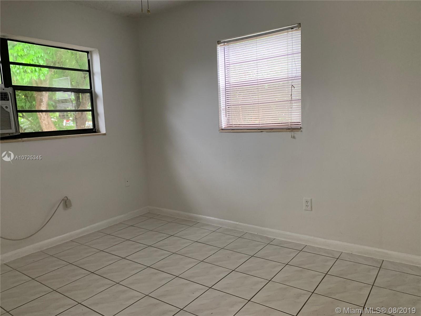 12001 Southwest 176th Terrace Miami, FL 33177 - Photo 14 of 24