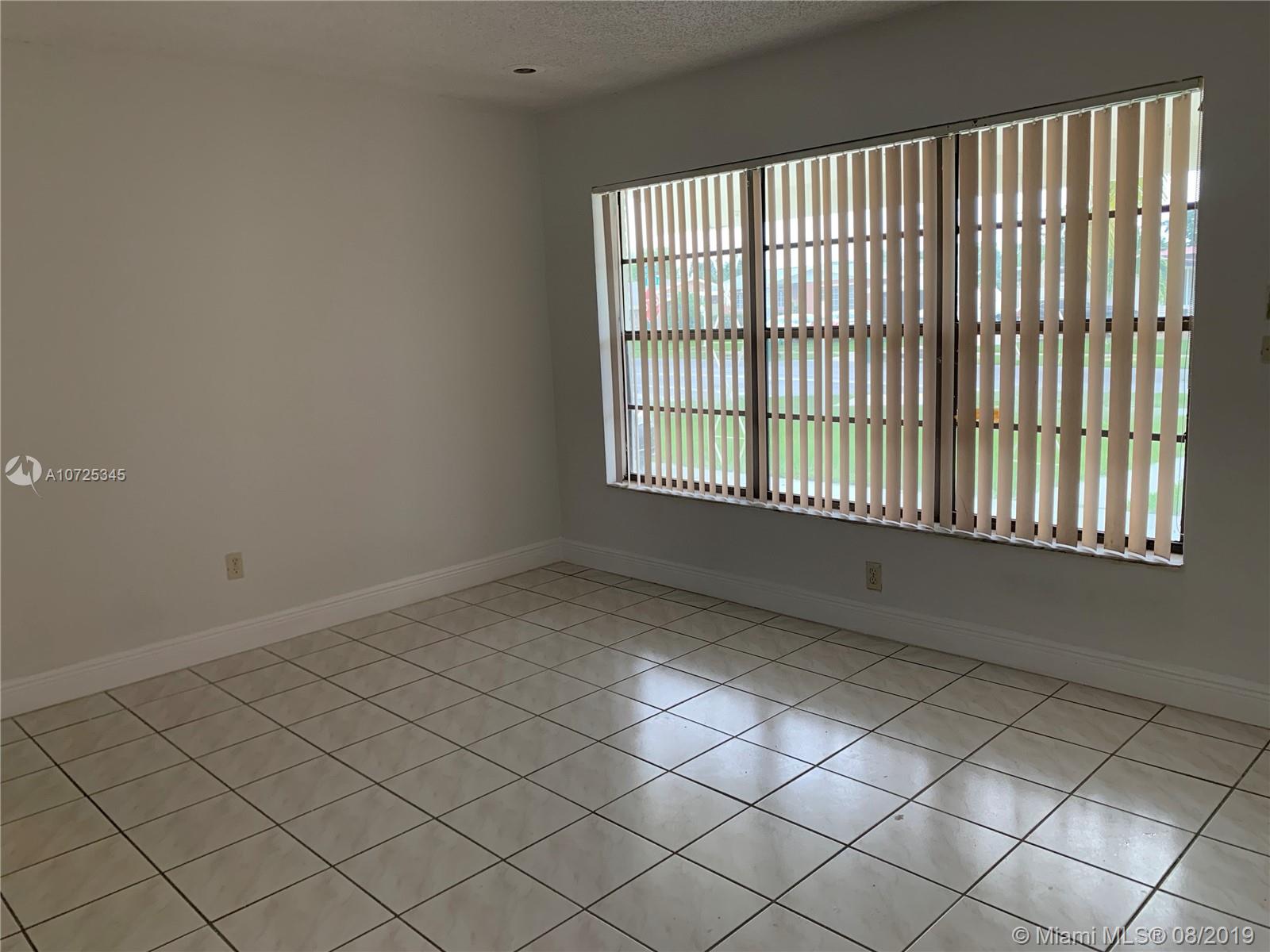 12001 Southwest 176th Terrace Miami, FL 33177 - Photo 5 of 24
