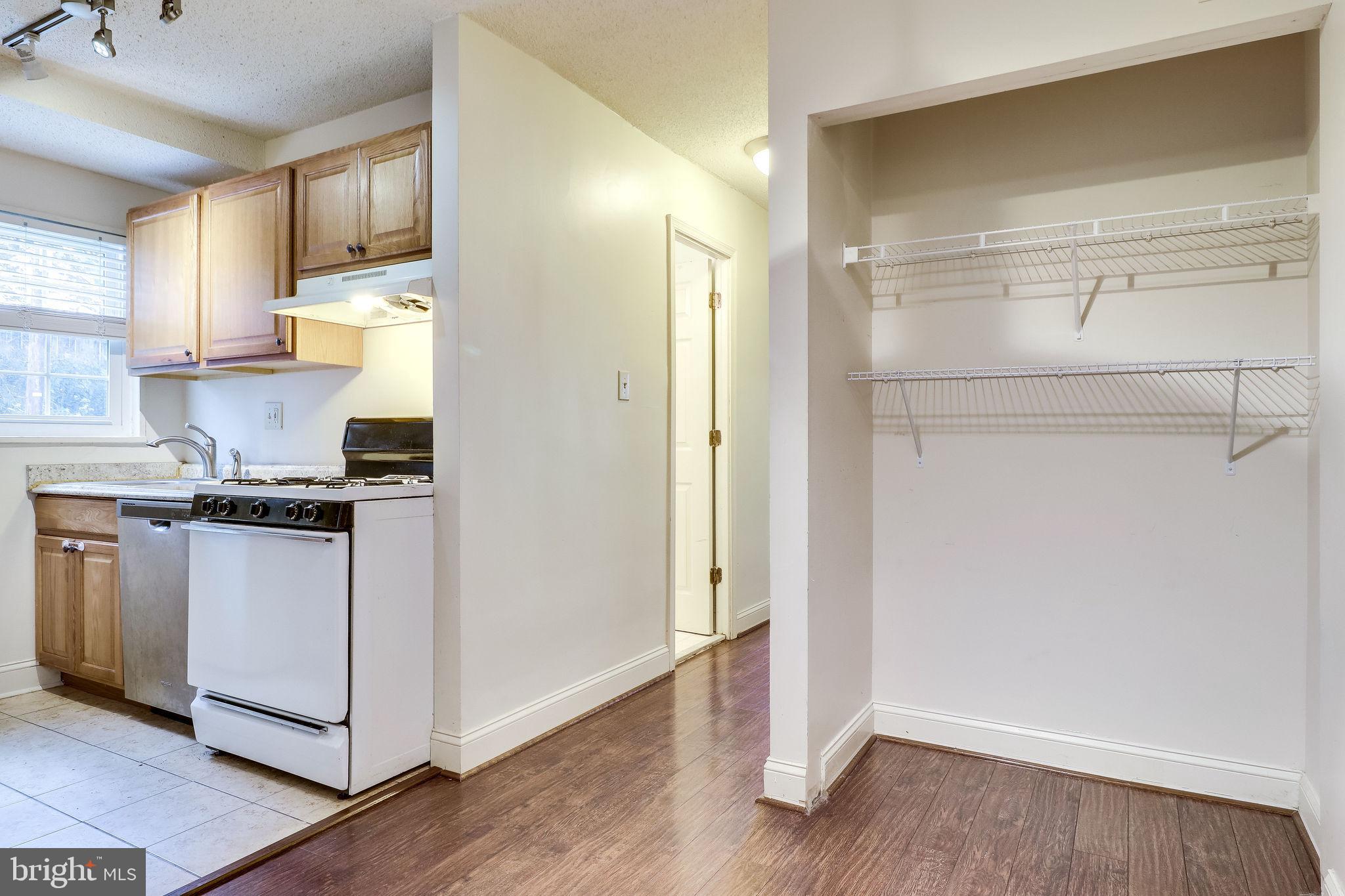 2239 Farrington Avenue, Unit 103 Alexandria, VA 22303 - Photo 11 of 32 Dining Area off Kitchen