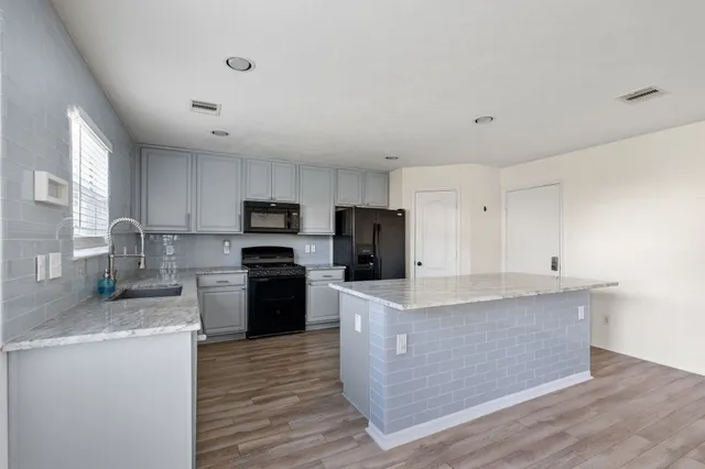 $2,400 | 18102 Clayton Bluff Lane, Cypress, TX 77433