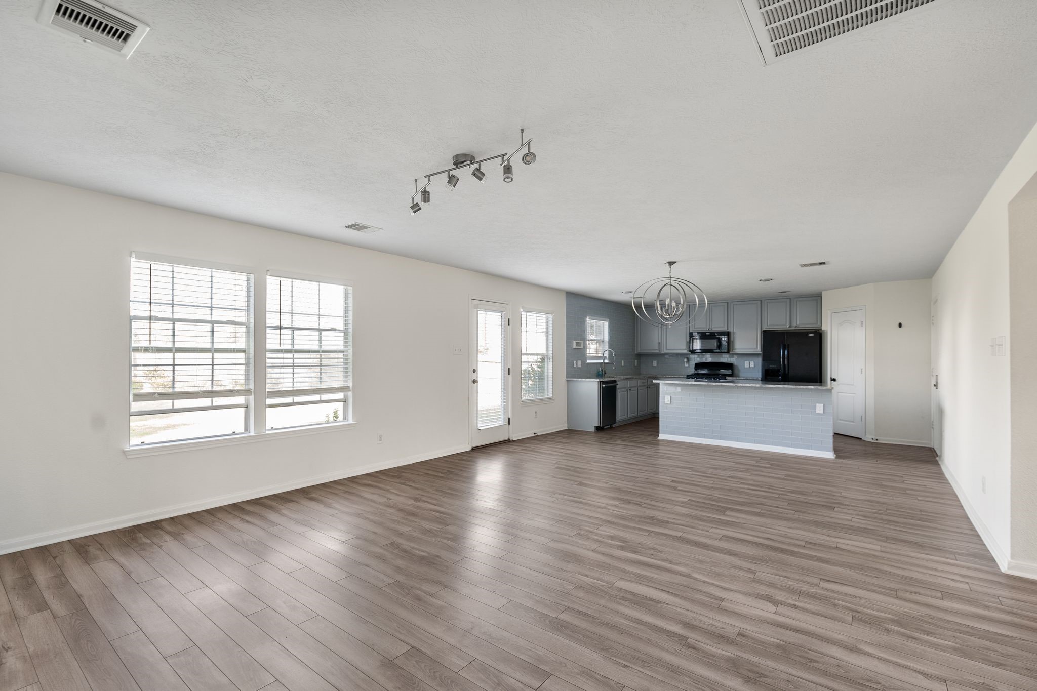 18102 Clayton Bluff Lane Cypress, TX 77433 - Photo 9 of 30