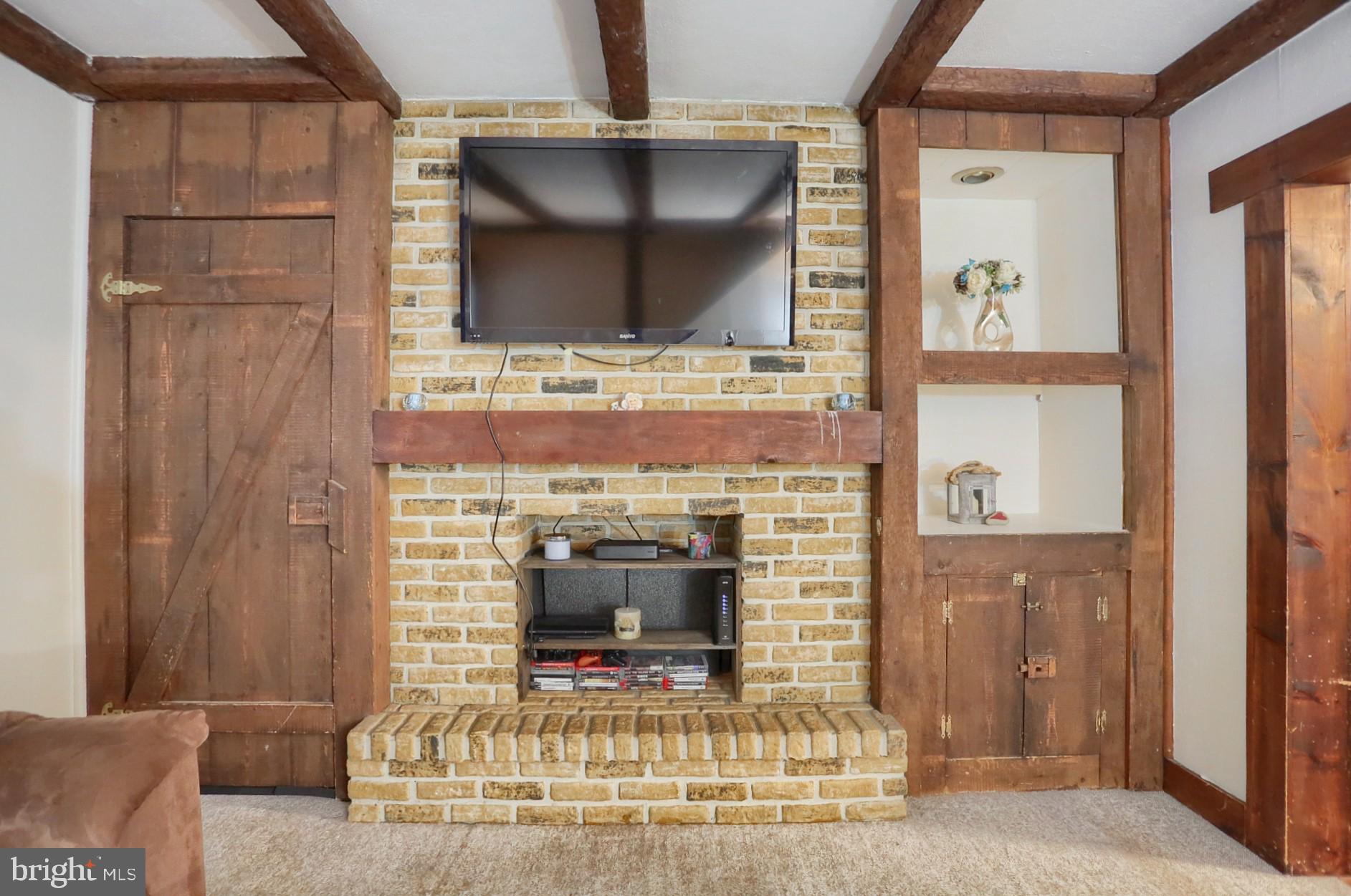 557 Friedensburg Road Reading, PA 19606 - Photo 4 of 15 Gallery Image 4
