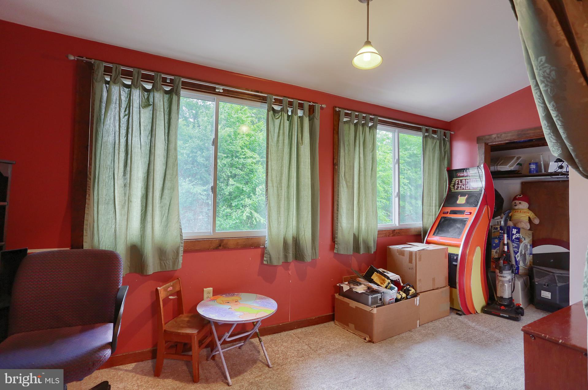 557 Friedensburg Road Reading, PA 19606 - Photo 7 of 15 Gallery Image 7