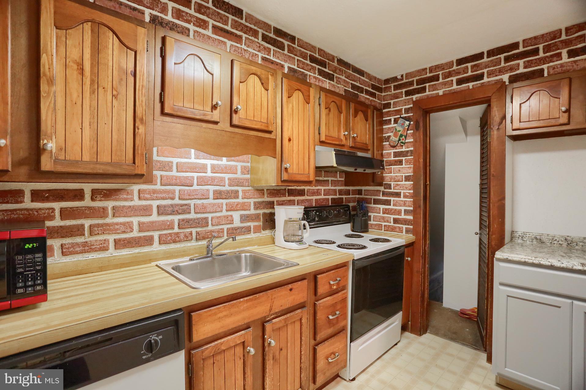 557 Friedensburg Road Reading, PA 19606 - Photo 9 of 15 Gallery Image 9