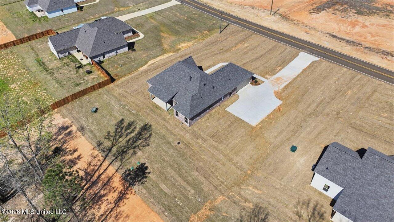 939 Mullican Road Florence, MS 39073 - Photo 65 of 66 65-939 Mullican Rd _ Home Tours MS