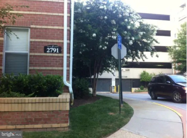 $2,600 | 2791 Centerboro Drive, Unit 382, Vienna, VA 22181