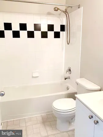 $2,600 | 2791 Centerboro Drive, Unit 382, Vienna, VA 22181