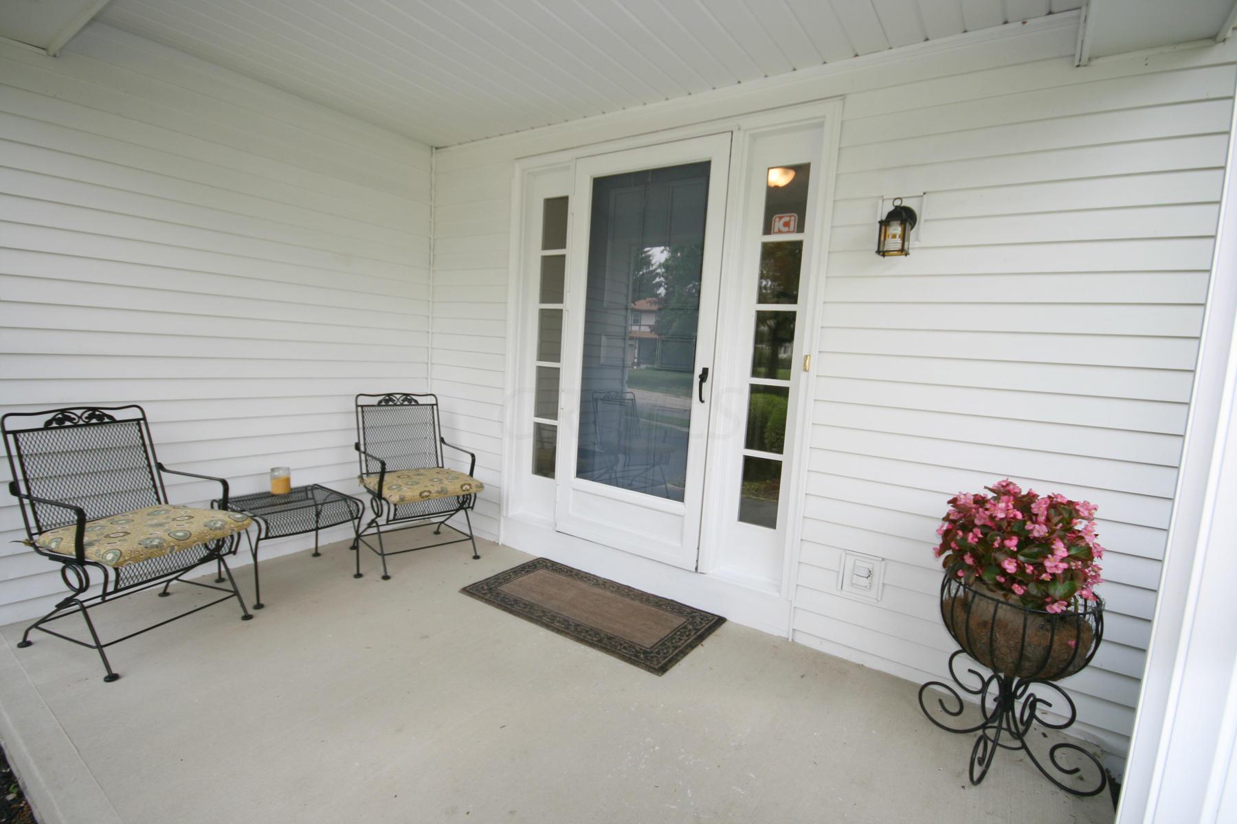 819 Riva Ridge Boulevard Gahanna, OH 43230 - Photo 4 of 42 Gallery Image 4
