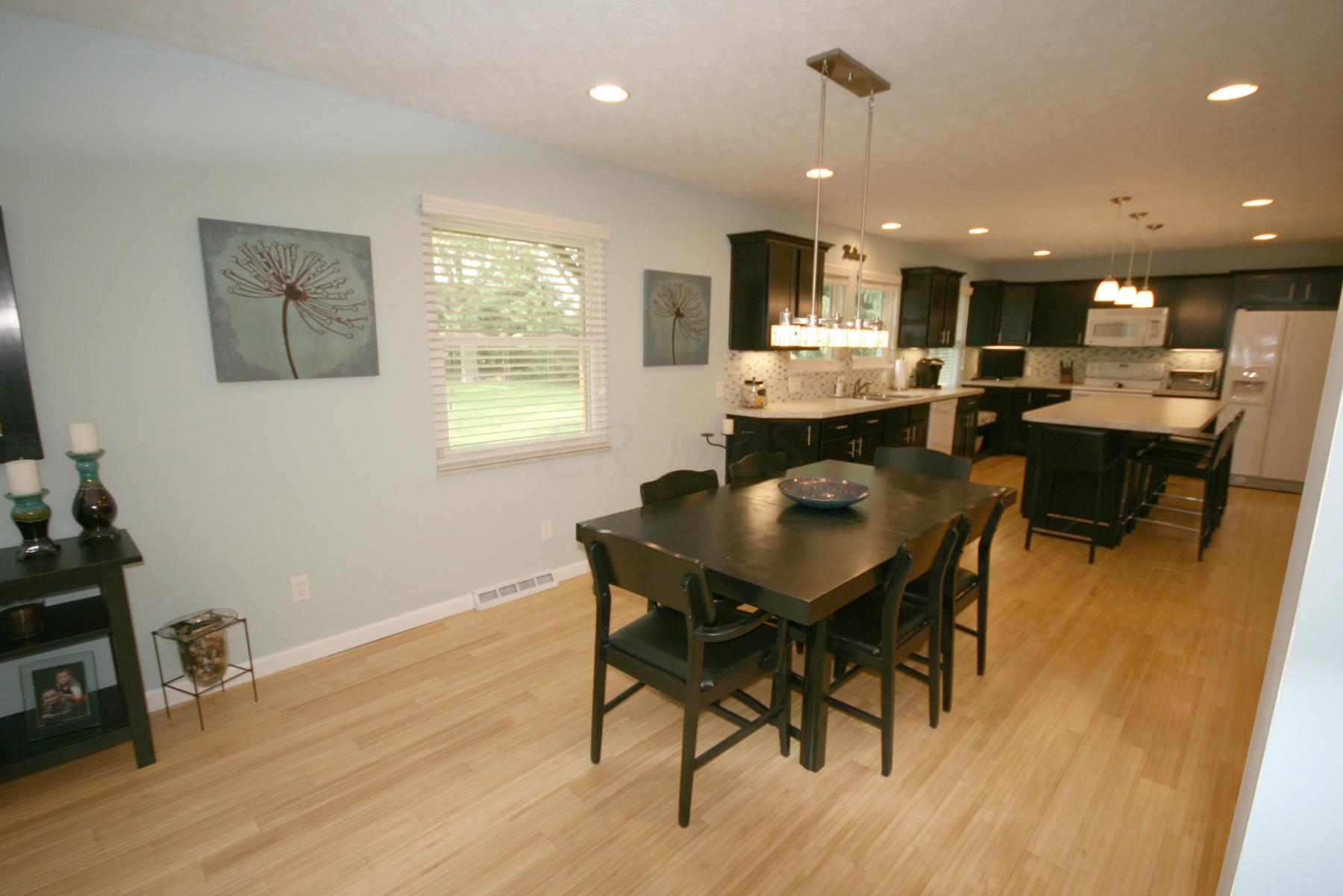 819 Riva Ridge Boulevard Gahanna, OH 43230 - Photo 8 of 42 Gallery Image 8