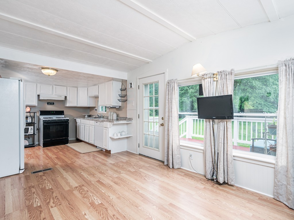 120 Hazen Road Shirley, MA 01464 - Photo 14 of 36 Gallery Image 14