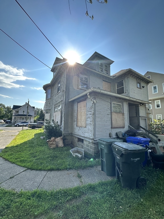 49 Maynard Street Springfield, MA 01109 - Photo 5 of 9