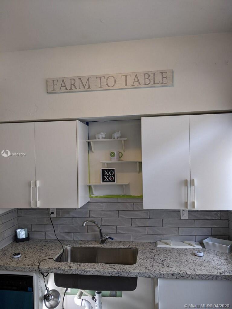 4720 Pine Tree Drive, Unit 5 Miami Beach, FL 33140 - Photo 13 of 25