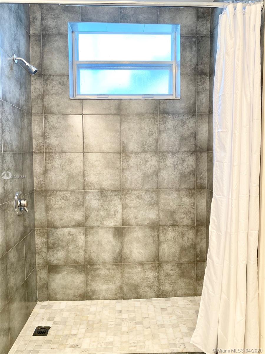 4720 Pine Tree Drive, Unit 5 Miami Beach, FL 33140 - Photo 21 of 25