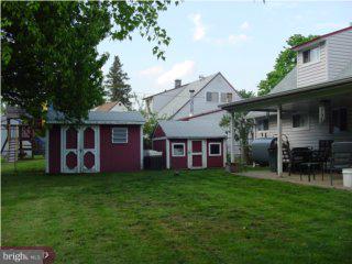 37 Umber Road Levittown, PA 19056 - Photo 5 of 6 Gallery Image 5