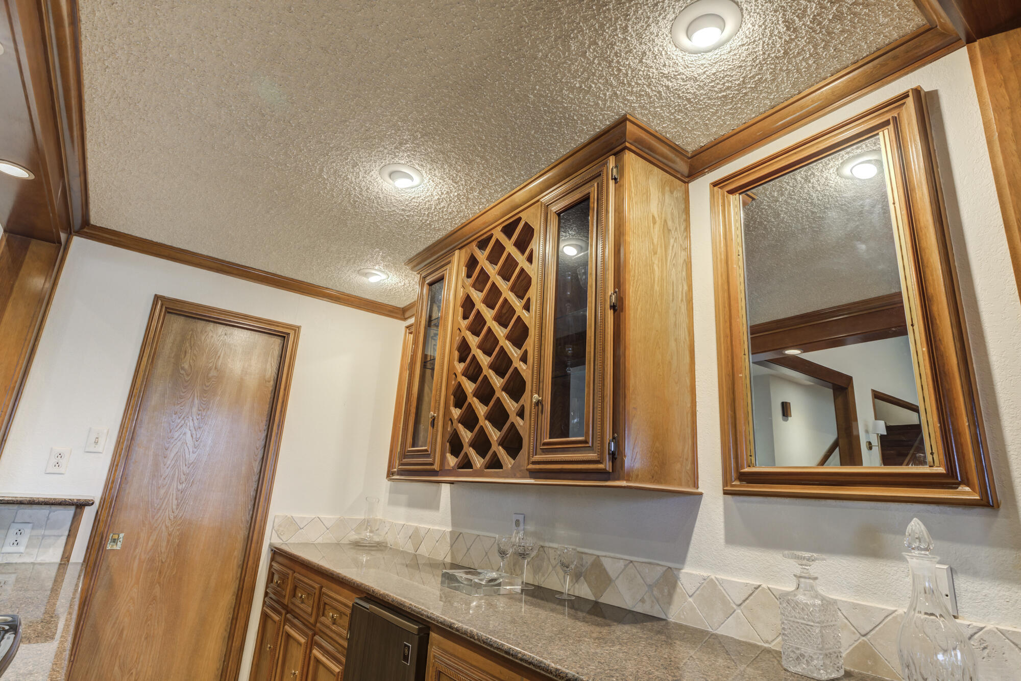 4405 89th Street Lubbock, TX 79424 - Photo 21 of 71 4405-89th-St_Lubbock-TX_25_Bar