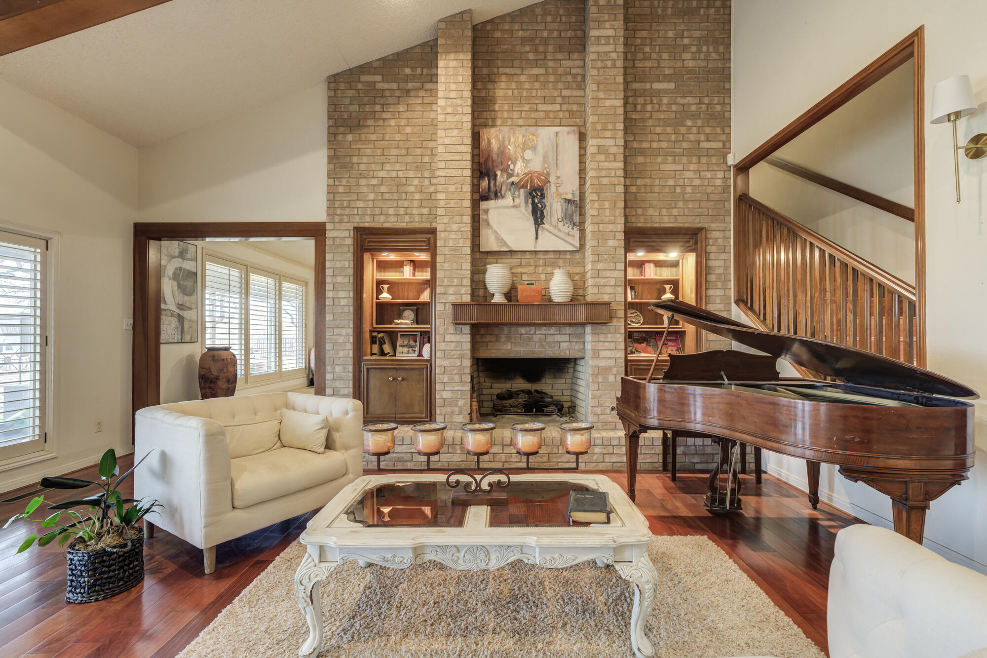 4405 89th Street Lubbock, TX 79424 - Photo 25 of 71 4405-89th-St_Lubbock-TX_30_Living-Room