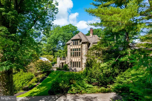 $7,950,000 | 26 Old Gulph Road, Gladwyne, PA 19035