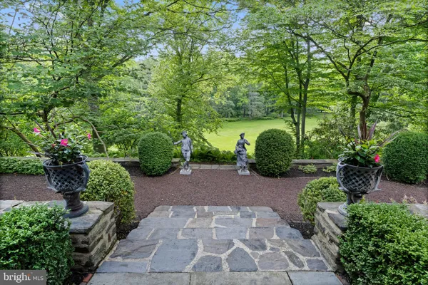 $7,950,000 | 26 Old Gulph Road, Gladwyne, PA 19035