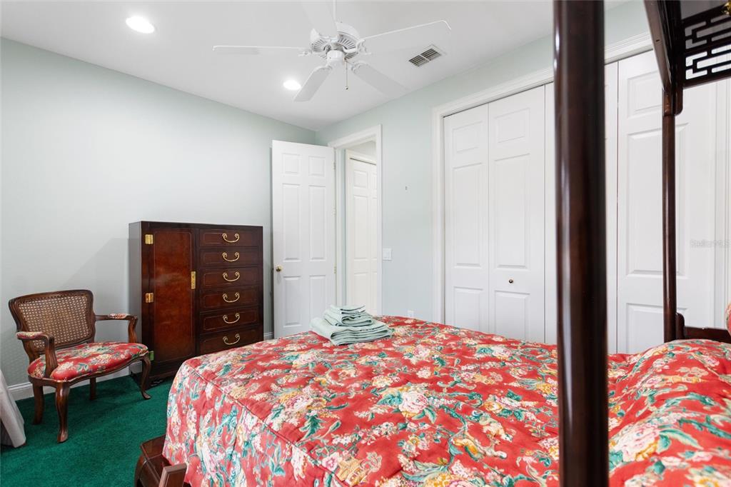 1046 Caravan Loop Polk City, FL 33868 - Photo 21 of 34